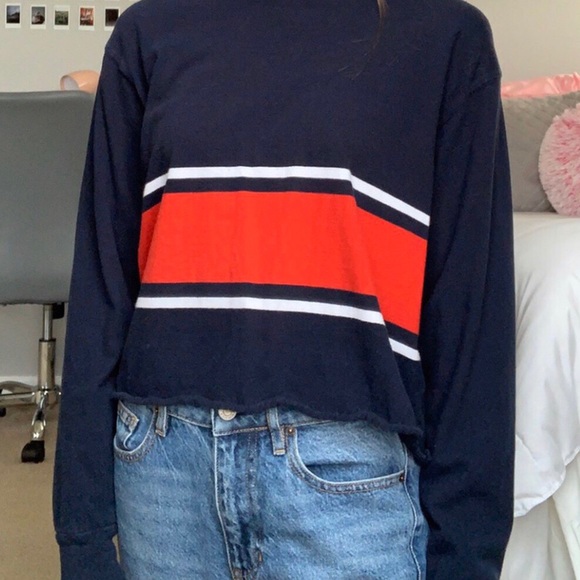 Brandy Melville Striped Cropped Top - Picture 2 of 2